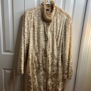 ❤️Valerie Stevens size XL gold faux fur coat with front pockets 4 button down❤️